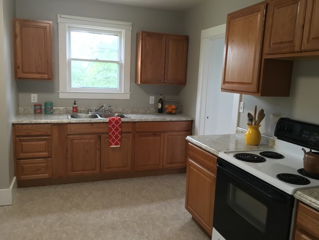 Kitchen view 3 - 506 S Cayuga St