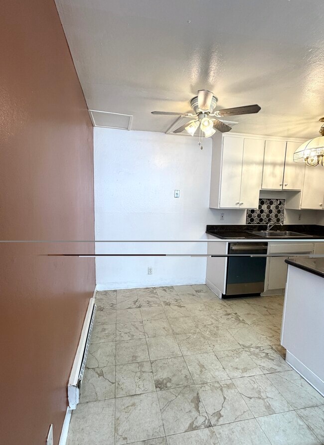 Open Floorplan - Dining Area - 1586 Albatross Dr