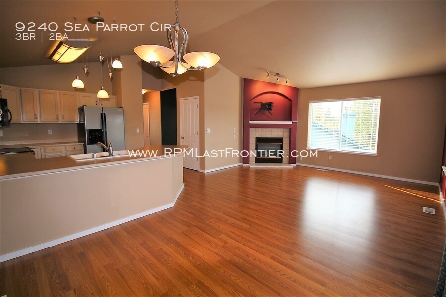 Primary Photo - 9240 Sea Parrot Cir