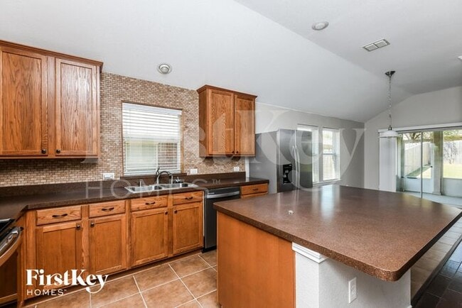 Building Photo - 6109 Paddlefish Dr