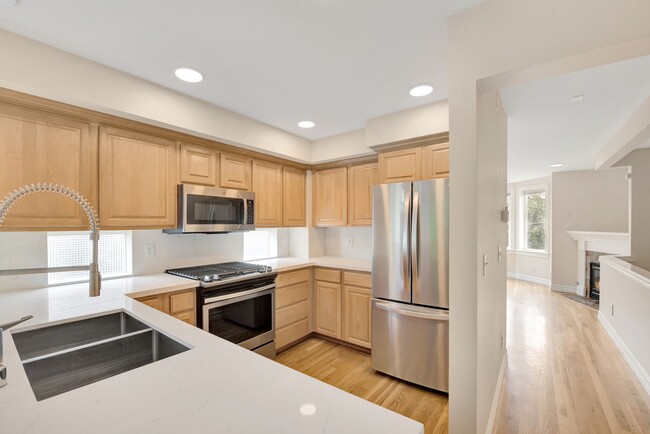Foto del edificio - Rooftop Deck & Convenient Seattle Location