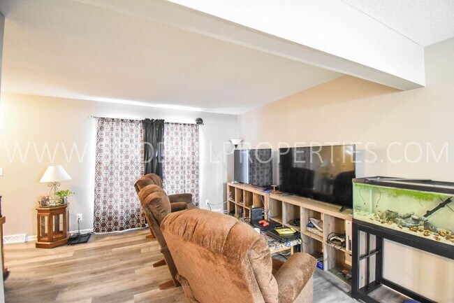 Foto del edificio - 2 Bedroom 1.5 Bath Home
