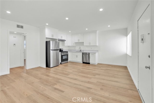 Building Photo - 13018 Valleyheart Dr