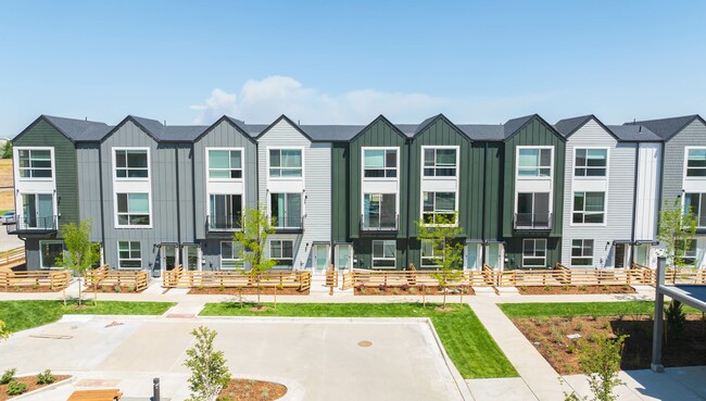 Building Photo - Lupine Longmont