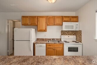 Spacious Breakfast Bar - Haverford Apartments