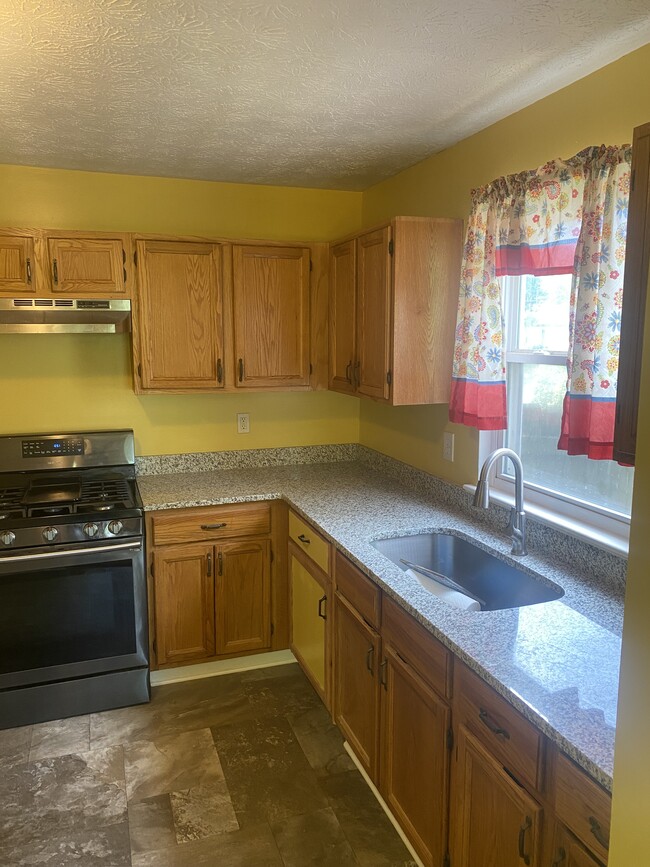 Foto del edificio - 5220 Brentwood Rd