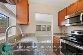 Foto principal - 204 NE 10th Ave