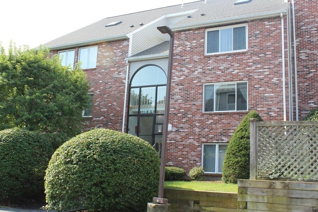 114 Burkhall St Unit E, Weymouth, MA 02190 Room for Rent in Weymouth