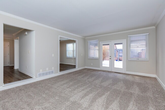Apartamento de tres habitaciones - Berkshire Commons