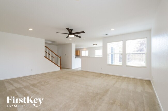 Foto del edificio - 243 Silver Spur Ct