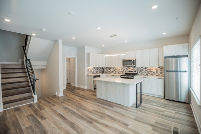 Photo - 3707 Haverford Ave Apartment