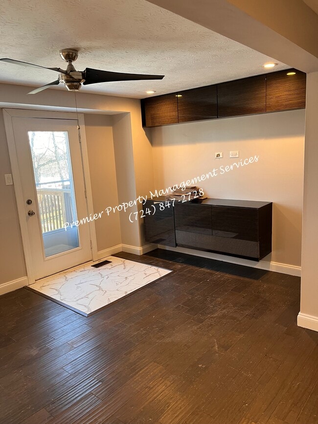 Photo - 208 Bonnie Brae Dr Townhome