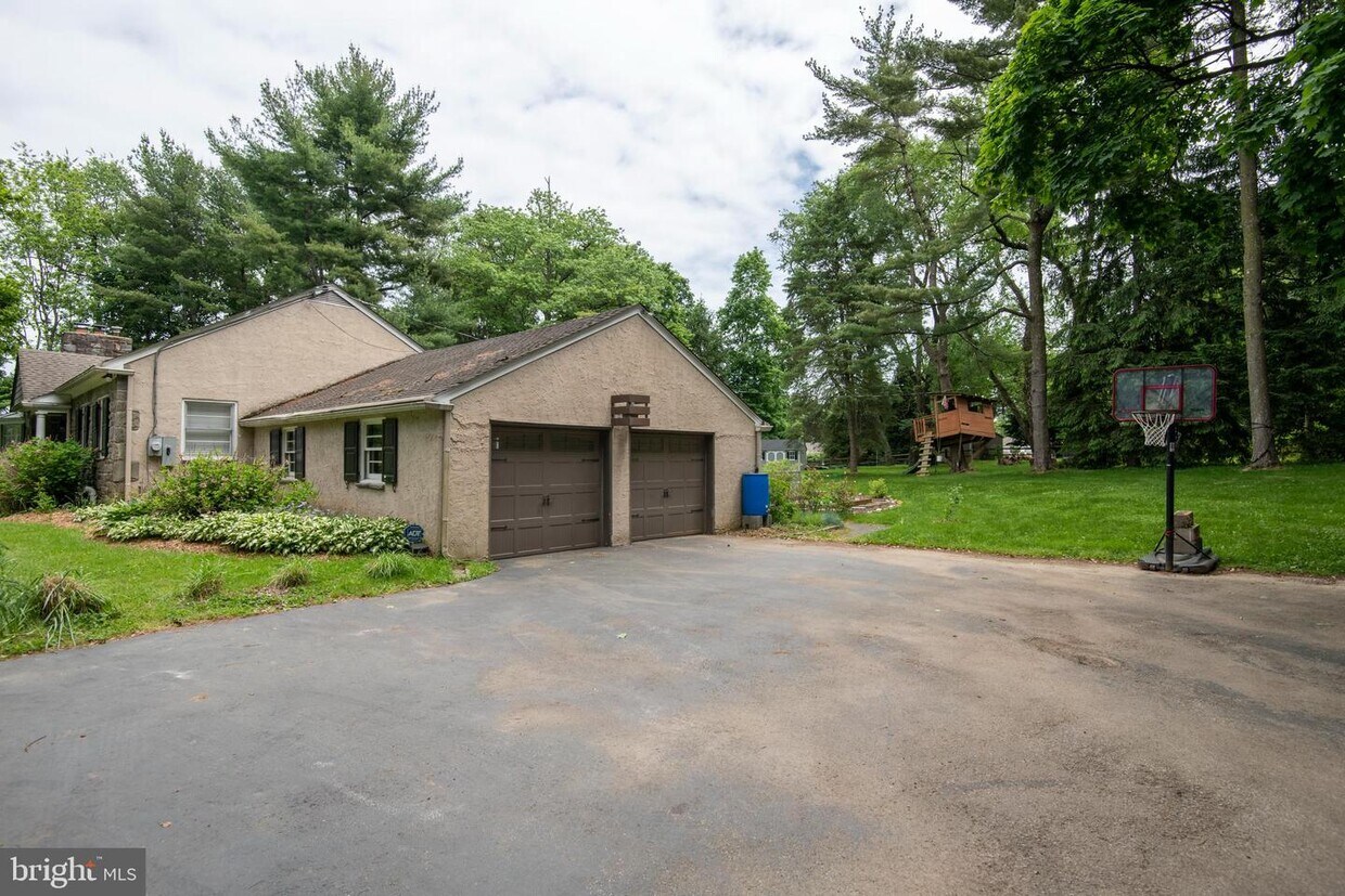 Foto principal - 1920 Swedesford Rd