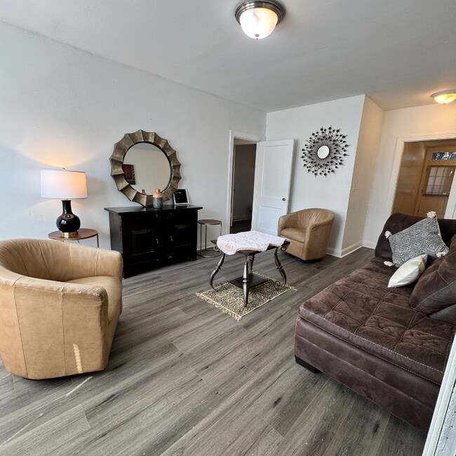 Foto del edificio - 441 Manor Pl NW