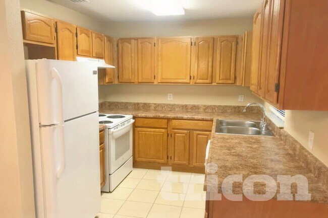 Foto del edificio - 5110 Cresthill Dr