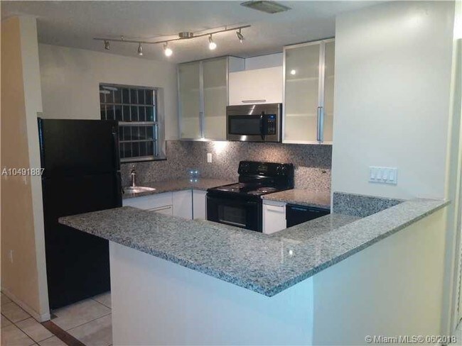 Foto del edificio - 553 NW 43rd St