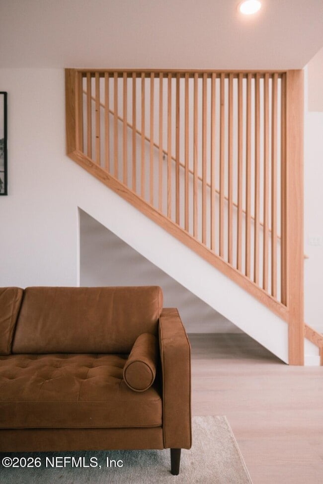 Building Photo - 3318 Lewis Speedway