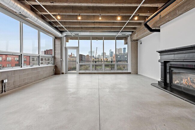 Building Photo - 901 N 3rd St