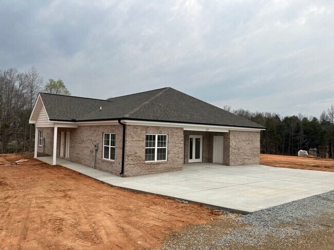 Building Photo - 2166 NC Highway 47