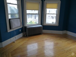 Building Photo - 34 Hume Ave