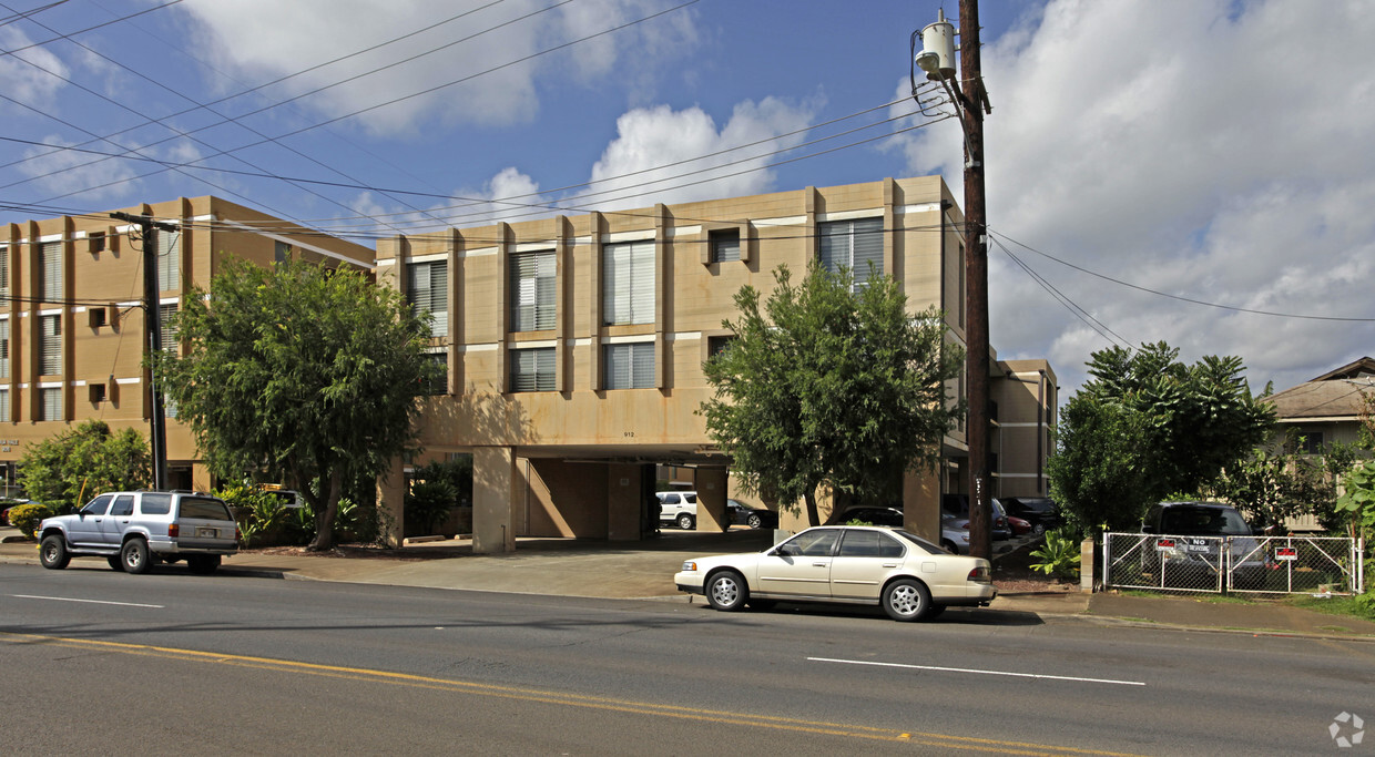 Building Photo - 912 Lehua Ave