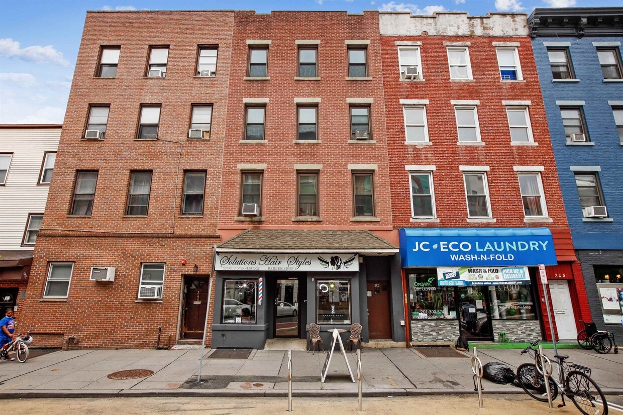 Primary Photo - 342 2nd St