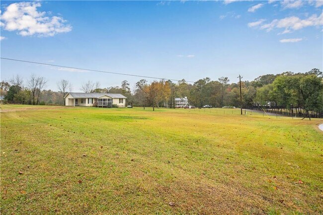 Foto del edificio - 700 Tilley Rd