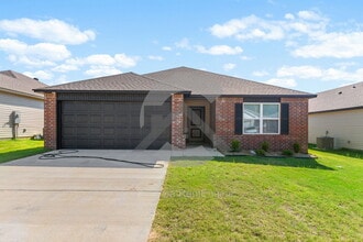 Building Photo - 1620 Rambling Brk