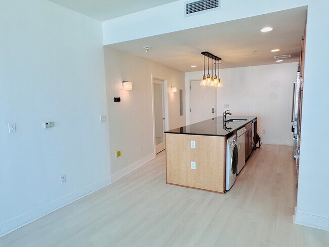 Foto del edificio - 1208 E Kennedy Blvd