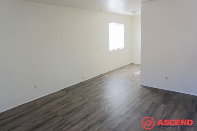 Building Photo - 116 Northrup St