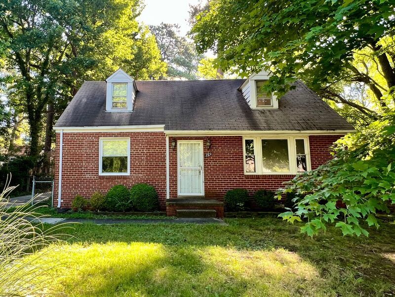 Primary Photo - 1501 Skipwith Rd