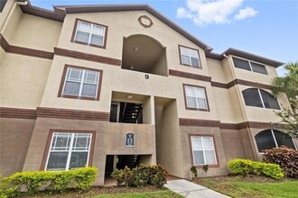 Building Photo - 16573 Enclave Village Dr