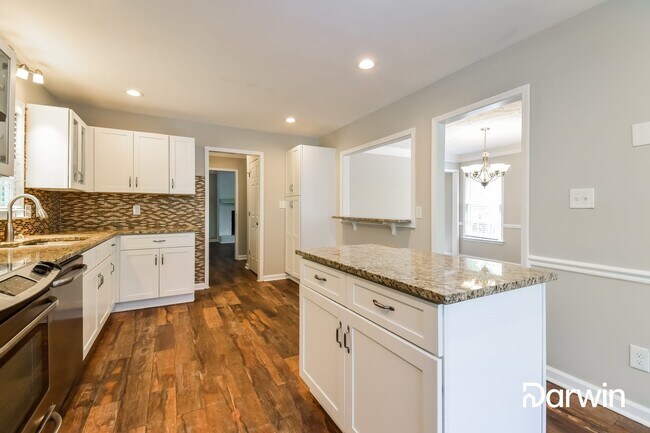 Building Photo - 2820 Spring Ridge Cir