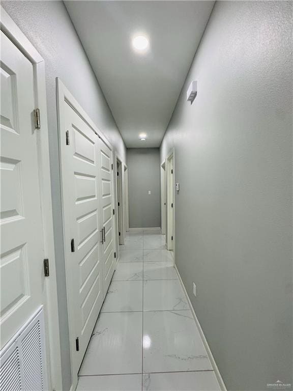 Building Photo - 1200 Country Club Dr