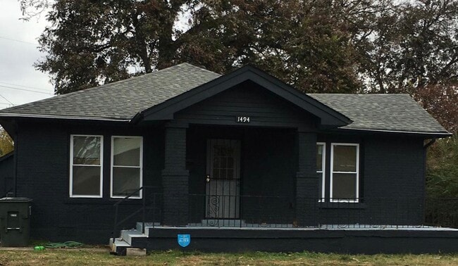 Photo - 1494 S Willett St House