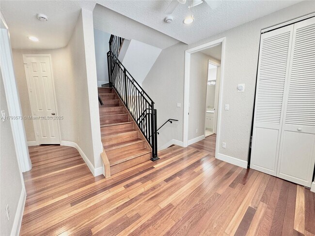 Foto del edificio - 504 SW 4th Ave