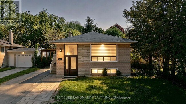 Photo du bâtiment - 181 Maple Ave