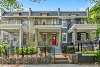Building Photo - 1110 Orren St NE