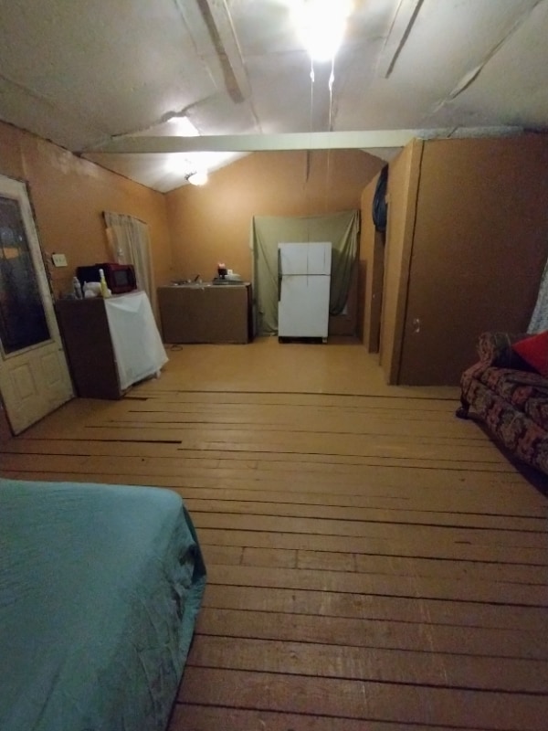 Building Photo - 357 Holly Ln