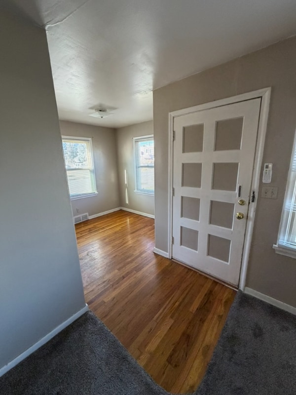 Primary Photo - 289 W 19th St