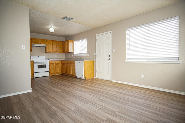 Building Photo - 12577 Tierra Dura Dr