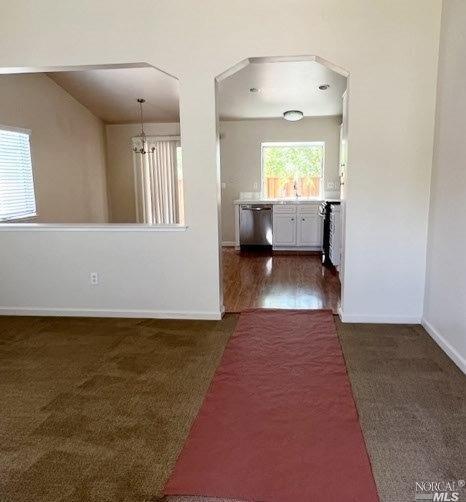 Building Photo - 950 Ventana Dr