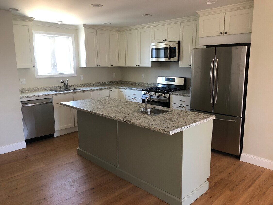 Nueva cocina, electrodomésticos nuevos - 31 Sawdy Pond Ave