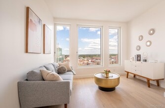 Building Photo - 136-18 Maple Ave