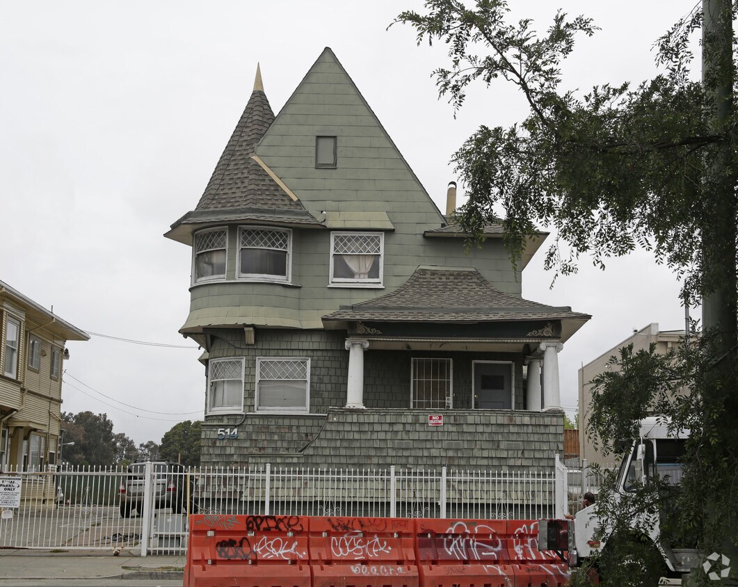 514518 W MacArthur Blvd, Oakland, CA 94609 Apartments in Oakland, CA