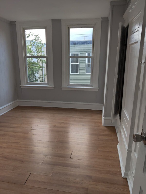 Foto del edificio - 6026 Delancey St