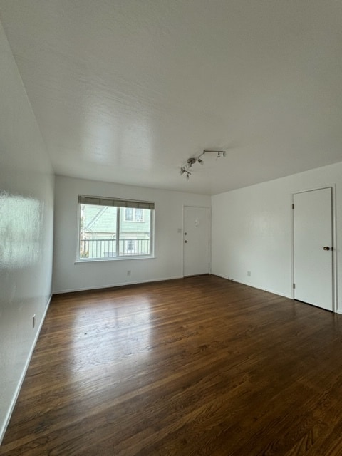 Photo - 1726 Stuart St Apartments