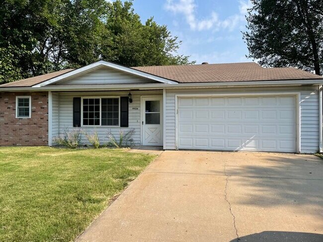 Building Photo - A Ranch type single family home