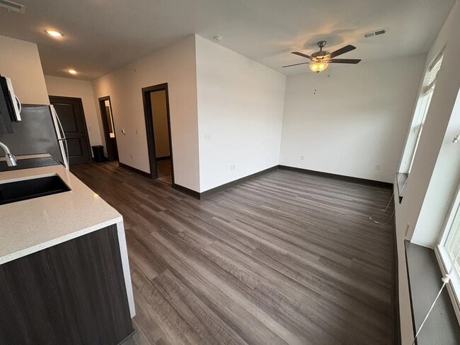 Building Photo - GreenBerry Apartments