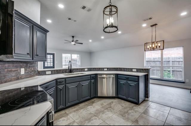 Foto del edificio - 3805 Periwinkle Dr